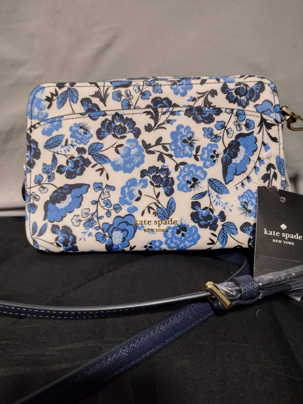 kate spade White and Blue Floral Crossbody Bag 9"x 3"x6"